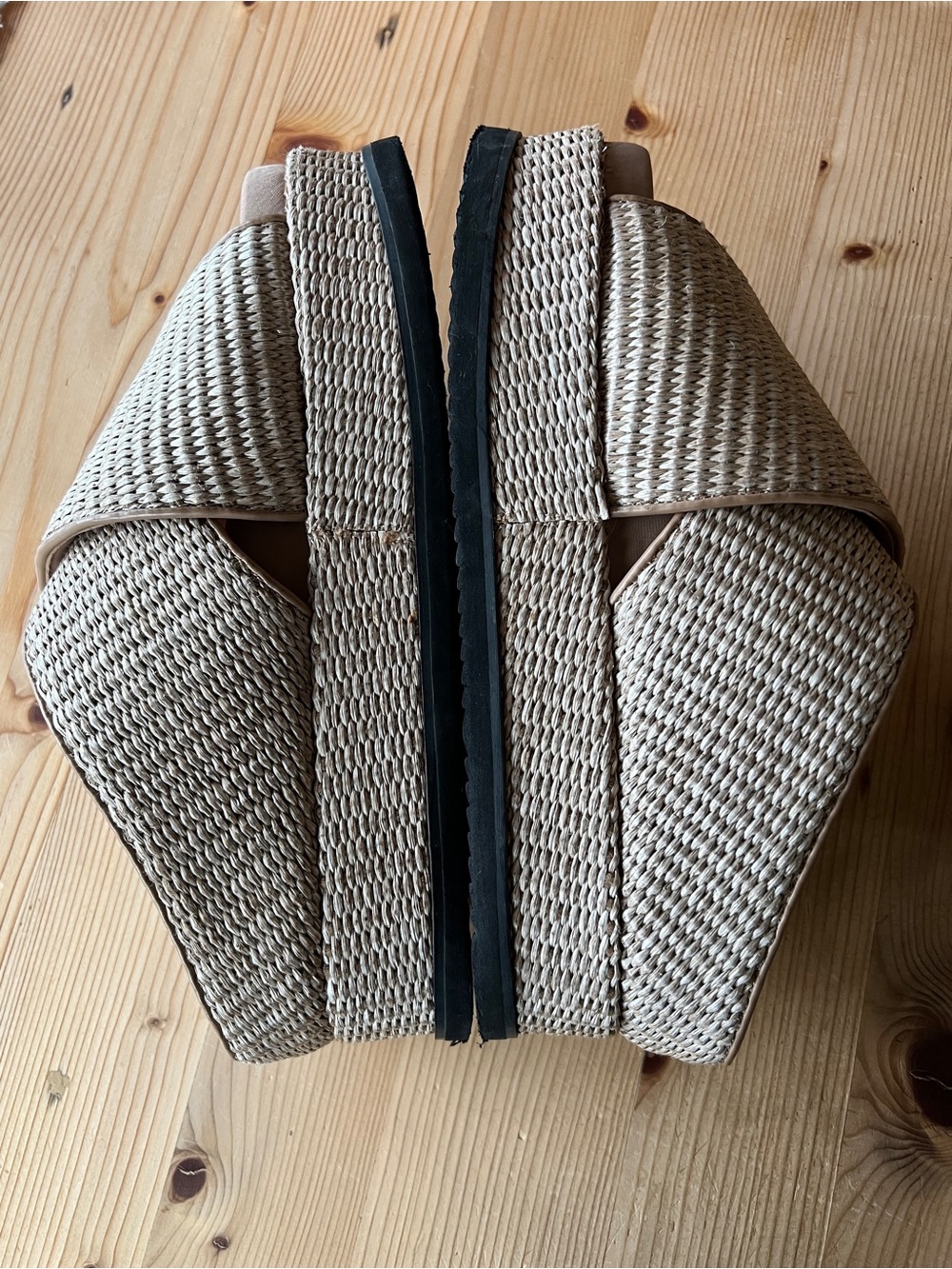ROAM Cross Stack Raffia Platform Slides - Sz 8 - Picture 3 of 12